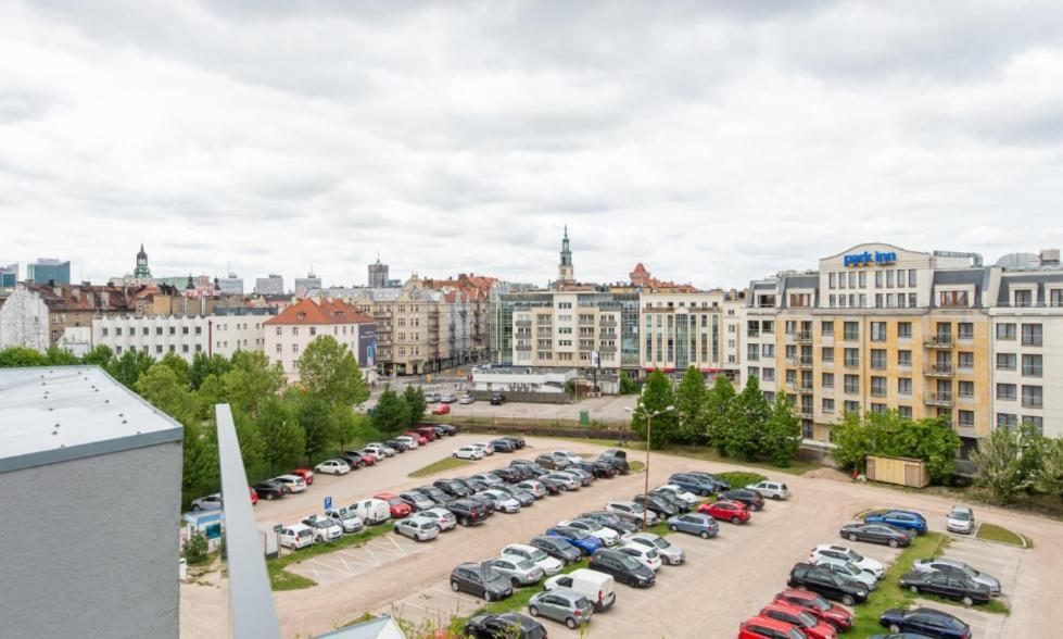 Poznan Şehir Merkezi yakınında 35 m2 stüdyo , 1 banyolu Dış mekan fotoğraf
